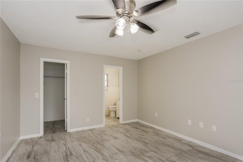 House in Winter Haven, Florida 3 bedrooms, 122.91 sq.m. № 1895218 - photo 6