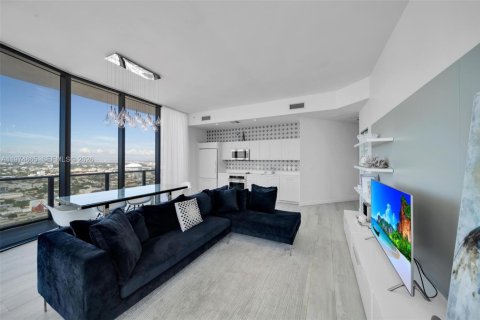 Купить кондоминиум в Майами, Флорида 3 спальни, 119.84м2, № 2035890 - фото 7