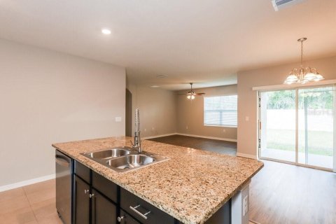 House in Wimauma, Florida 4 bedrooms, 171.5 sq.m. № 2393414 - photo 7