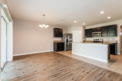 House in Wimauma, Florida 4 bedrooms, 171.5 sq.m. № 2393414 - photo 3