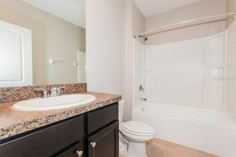 House in Wimauma, Florida 4 bedrooms, 171.5 sq.m. № 2393414 - photo 10
