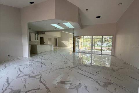 Купить виллу или дом в Спринг-Хилл, Флорида 3 комнаты, 210.33м2, № 1721807 - фото 4