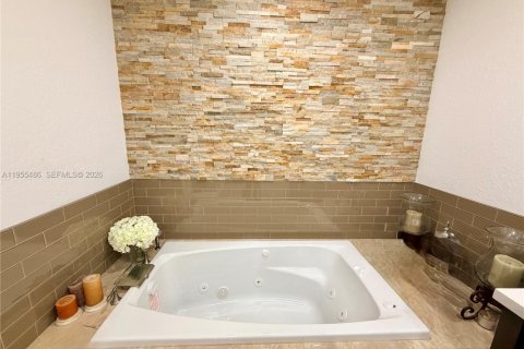 Casa en alquiler en Cooper City, Florida, 4 dormitorios, 224.17 m2 № 2009560 - foto 14