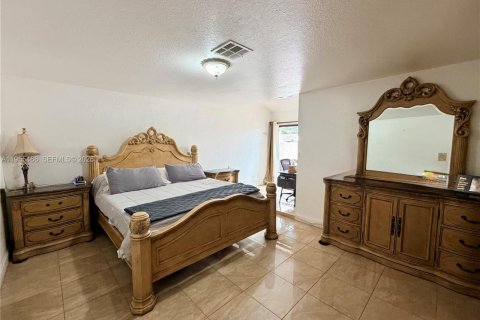 Casa en alquiler en Cooper City, Florida, 4 dormitorios, 224.17 m2 № 2009560 - foto 11