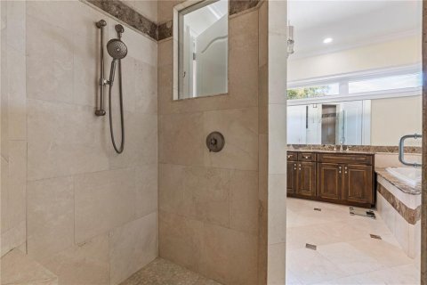 Купить виллу или дом в Тампа, Флорида 6 комнат, 389.17м2, № 2144178 - фото 19