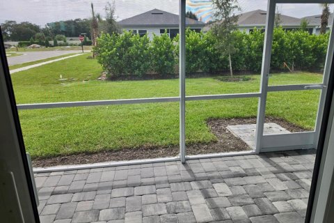 House in Vero Beach, Florida 2 bedrooms, 120.96 sq.m. № 2392892 - photo 4