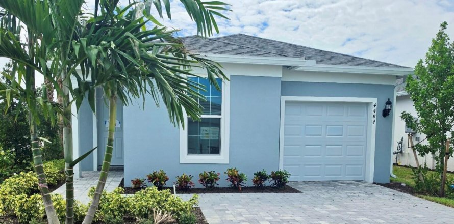 House in Vero Beach, Florida 2 bedrooms, 120.96 sq.m. № 2392892