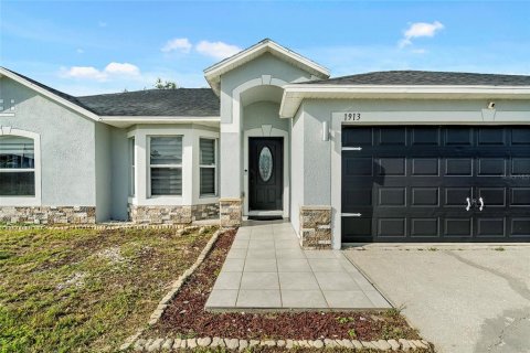House in Kissimmee, Florida 4 bedrooms, 160.72 sq.m. № 1771227 - photo 2