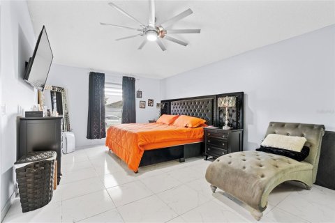 House in Kissimmee, Florida 4 bedrooms, 160.72 sq.m. № 1771227 - photo 13