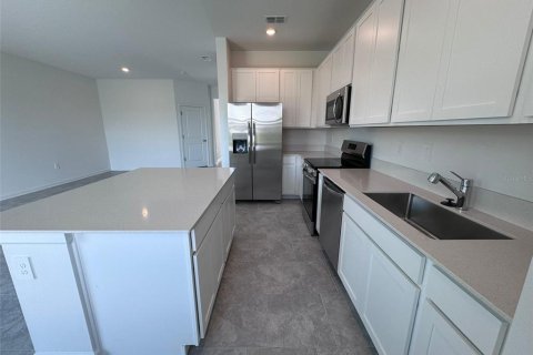 Touwnhouse à vendre à Davenport, Floride: 3 chambres, 170.38 m2 № 2284888 - photo 13