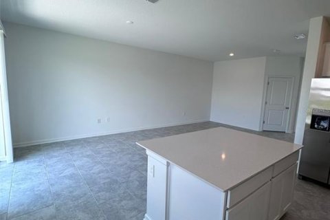 Touwnhouse à vendre à Davenport, Floride: 3 chambres, 170.38 m2 № 2284888 - photo 8