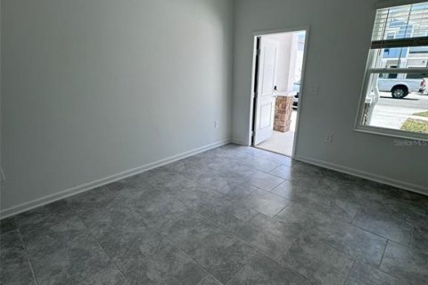 Touwnhouse à vendre à Davenport, Floride: 3 chambres, 170.38 m2 № 2284888 - photo 5