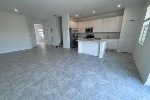 Touwnhouse à vendre à Davenport, Floride: 3 chambres, 170.38 m2 № 2284888 - photo 9