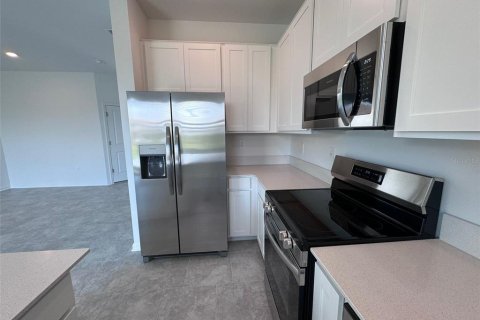 Touwnhouse à vendre à Davenport, Floride: 3 chambres, 170.38 m2 № 2284888 - photo 12