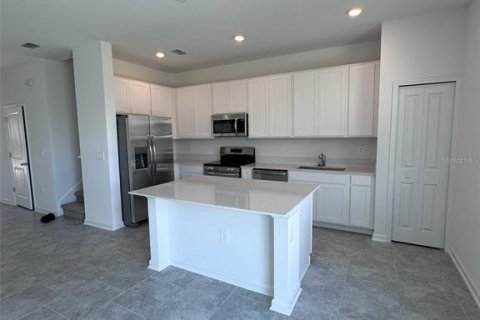 Touwnhouse à vendre à Davenport, Floride: 3 chambres, 170.38 m2 № 2284888 - photo 3