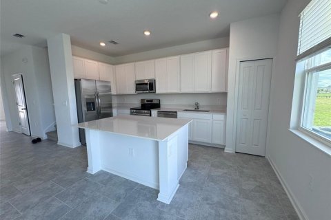 Touwnhouse à vendre à Davenport, Floride: 3 chambres, 170.38 m2 № 2284888 - photo 10