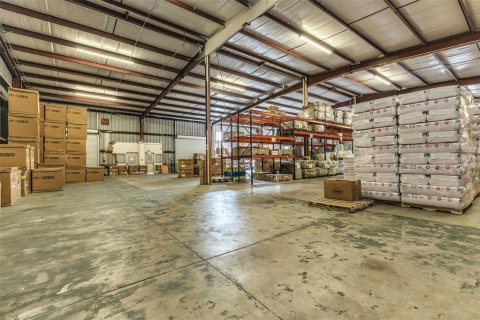 Immobilier commercial à vendre à Port Charlotte, Floride: 89.19 m2 № 2202377 - photo 9