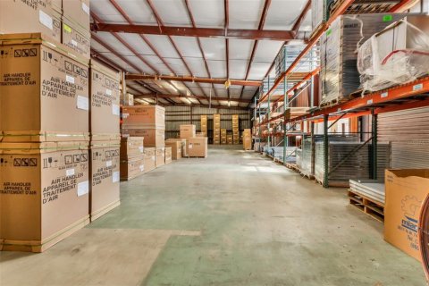 Immobilier commercial à vendre à Port Charlotte, Floride: 89.19 m2 № 2202377 - photo 13