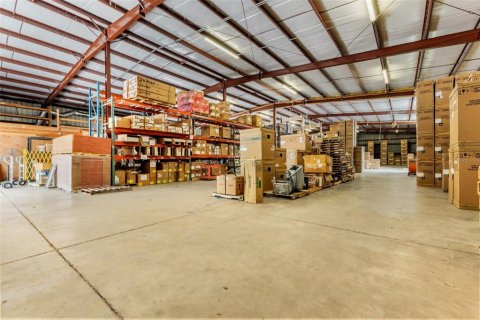 Immobilier commercial à vendre à Port Charlotte, Floride: 89.19 m2 № 2202377 - photo 14
