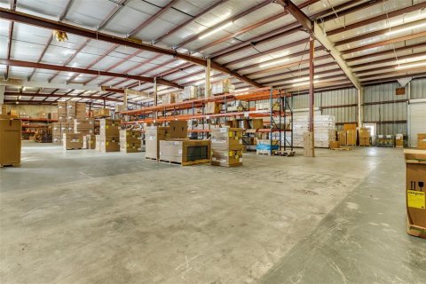Immobilier commercial à vendre à Port Charlotte, Floride: 89.19 m2 № 2202377 - photo 11