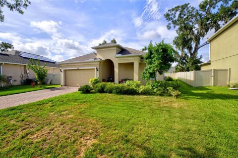 House in Kissimmee, Florida 3 bedrooms, 186.36 sq.m. № 2238548 - photo 5