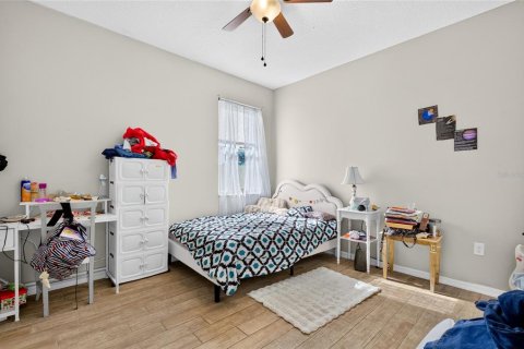 House in Kissimmee, Florida 3 bedrooms, 186.36 sq.m. № 2238548 - photo 21