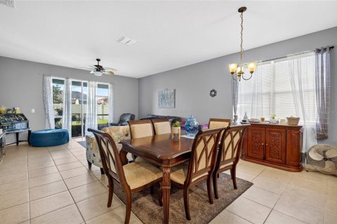 House in Kissimmee, Florida 3 bedrooms, 186.36 sq.m. № 2238548 - photo 14