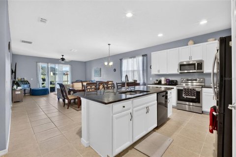 House in Kissimmee, Florida 3 bedrooms, 186.36 sq.m. № 2238548 - photo 9