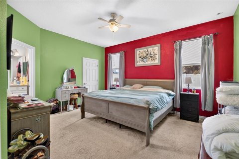 House in Kissimmee, Florida 3 bedrooms, 186.36 sq.m. № 2238548 - photo 18