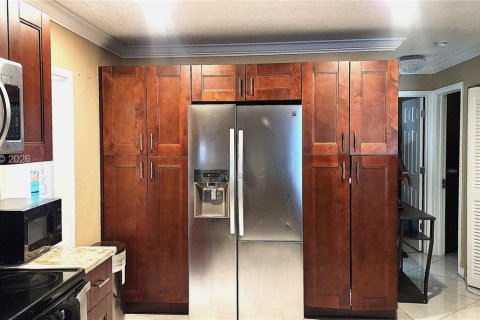 Снять в аренду виллу или дом в Норт-Лодердейл, Флорида 3 спальни, 122.54м2, № 2038396 - фото 9