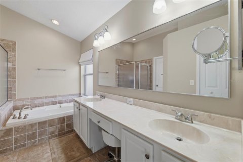 Villa ou maison à vendre à Odessa, Floride: 4 chambres, 193.05 m2 № 2233467 - photo 18
