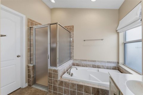 Villa ou maison à vendre à Odessa, Floride: 4 chambres, 193.05 m2 № 2233467 - photo 19
