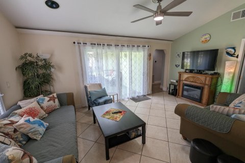 House in Delray Beach, Florida 4 bedrooms, 167.22 sq.m. № 2086783