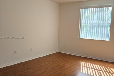 Купить кондоминиум в Пемброк-Пайнс, Флорида 1 спальня, 73.67м2, № 2032142 - фото 12