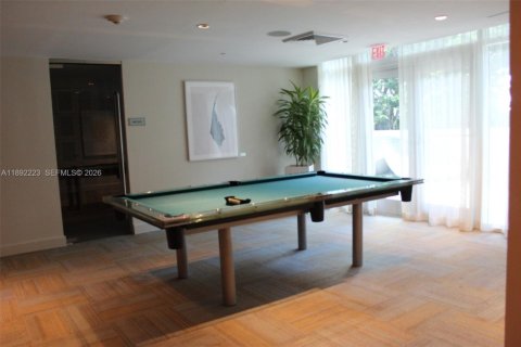 Condominio en alquiler en Miami, Florida, 2 dormitorios, 119.75 m2 № 1944219 - foto 28
