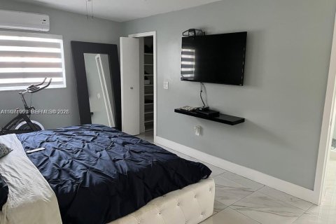 Casa en alquiler en Miami, Florida, 2 dormitorios, 204.48 m2 № 2033015 - foto 8