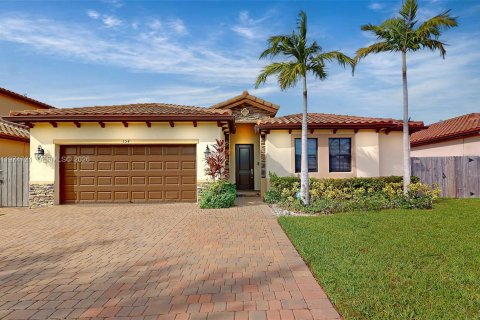 Дом в Хомстед, Флорида 5 спален, 206.99м2 № 2043703