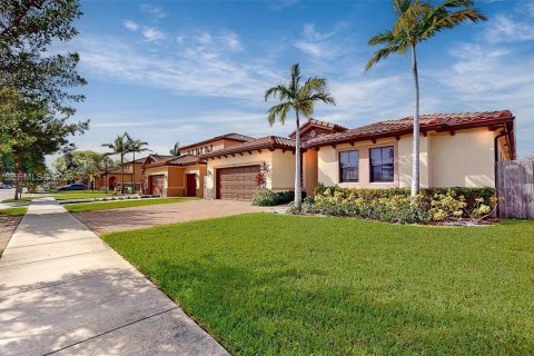 Villa ou maison à vendre à Homestead, Floride: 5 chambres, 206.99 m2 № 2043703 - photo 3