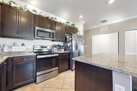 Villa ou maison à vendre à Homestead, Floride: 5 chambres, 206.99 m2 № 2043703 - photo 10