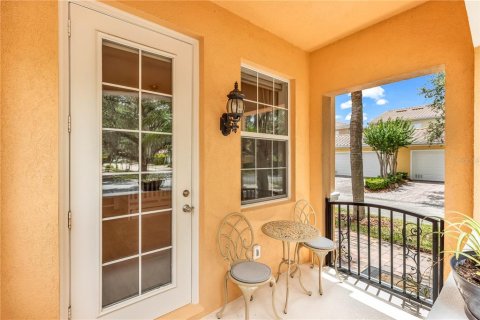 Touwnhouse à vendre à Orlando, Floride: 3 chambres, 156.08 m2 № 2099801 - photo 2