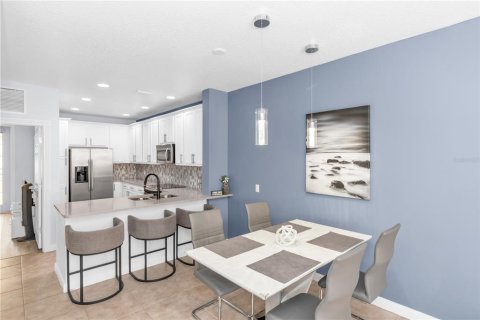 Touwnhouse à vendre à Orlando, Floride: 3 chambres, 156.08 m2 № 2099801 - photo 10