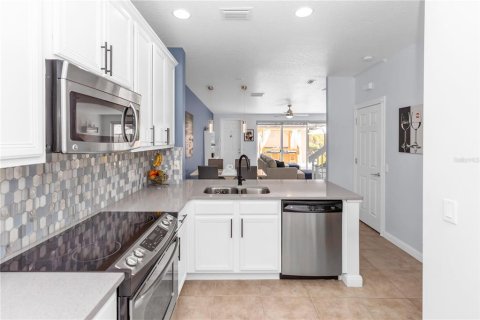 Touwnhouse à vendre à Orlando, Floride: 3 chambres, 156.08 m2 № 2099801 - photo 5