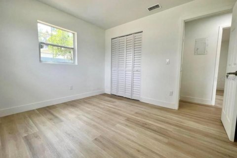 House in Orlando, Florida 3 bedrooms, 101.45 sq.m. № 1848098 - photo 12