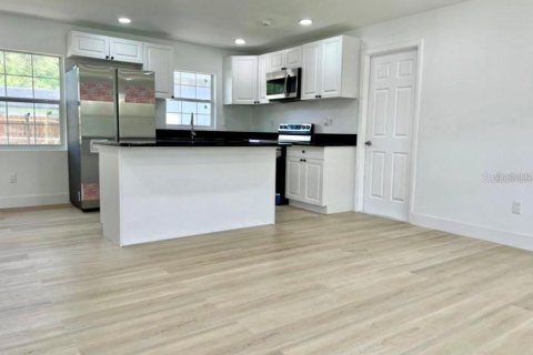House in Orlando, Florida 3 bedrooms, 101.45 sq.m. № 1848098 - photo 4