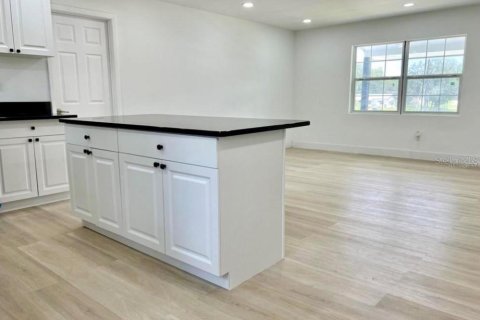 House in Orlando, Florida 3 bedrooms, 101.45 sq.m. № 1848098 - photo 8