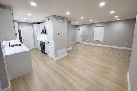 Villa ou maison à vendre à Sanford, Floride: 3 chambres, 112.04 m2 № 2341546 - photo 7
