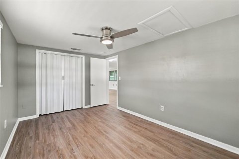 Villa ou maison à louer à Palm Harbor, Floride: 2 chambres, 99.59 m2 № 2386573 - photo 12