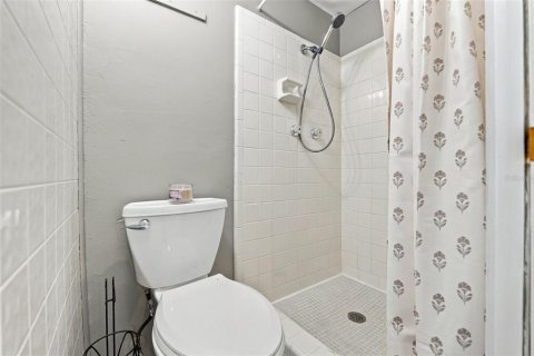 Villa ou maison à louer à Palm Harbor, Floride: 2 chambres, 99.59 m2 № 2386573 - photo 17