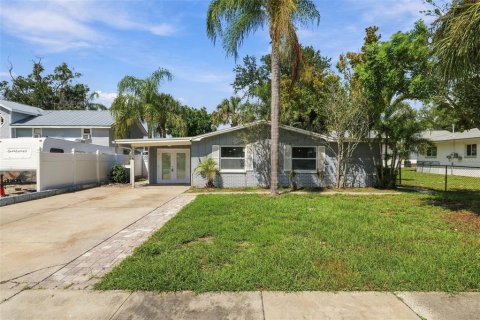 Villa ou maison à louer à Palm Harbor, Floride: 2 chambres, 99.59 m2 № 2386573 - photo 27