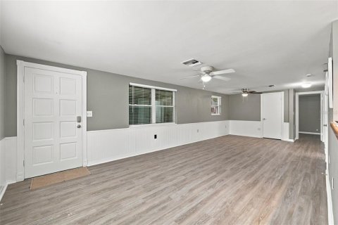 Villa ou maison à louer à Palm Harbor, Floride: 2 chambres, 99.59 m2 № 2386573 - photo 3